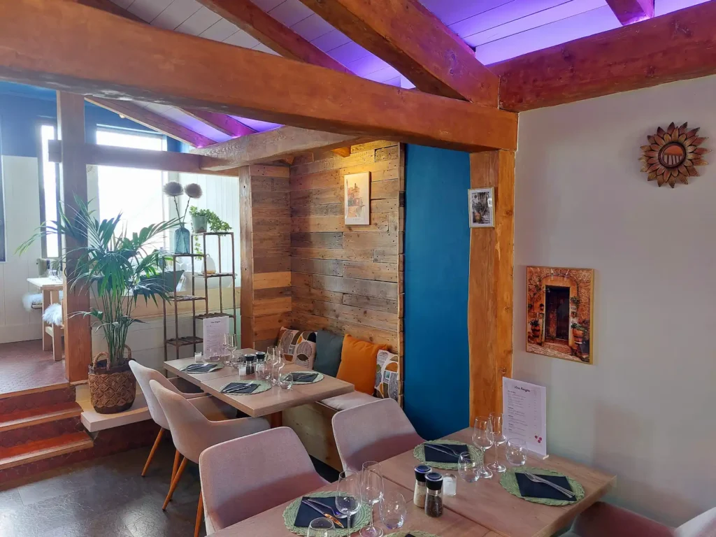 Agence M Com Marseille Le Zip Restaurant Combloux table 2